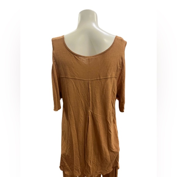 Free People Bittersweet cold shoulder tee small tan - Picture 9 of 9